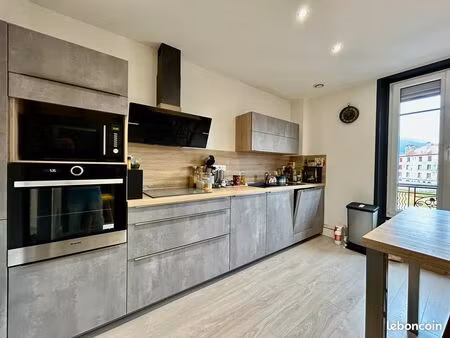 appartement  1 chambre avec garage  cave et grenier