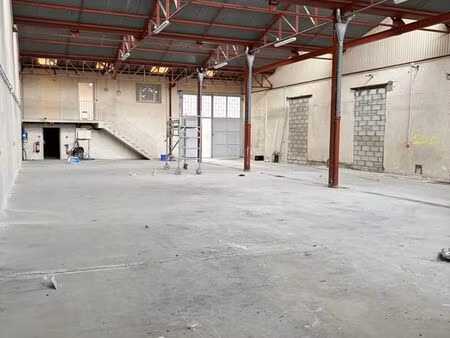 local d'activité avec bureaux