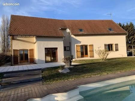 maison 7 pièces 189 m²