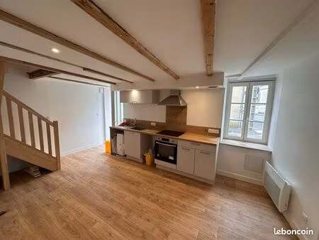 maison - cv cognac/ gare - cour