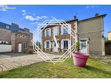 maison 8 pièces 158 m²