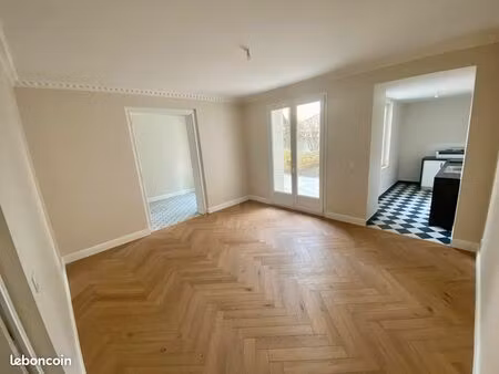 vauvert  très beau t2 5 avec jardin