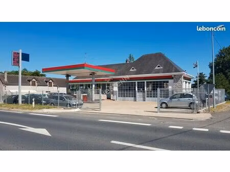 garage automobile  garage 150 m² cour sur loire