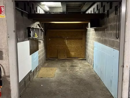 garage a vendre -14 m2