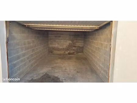 garage à louer