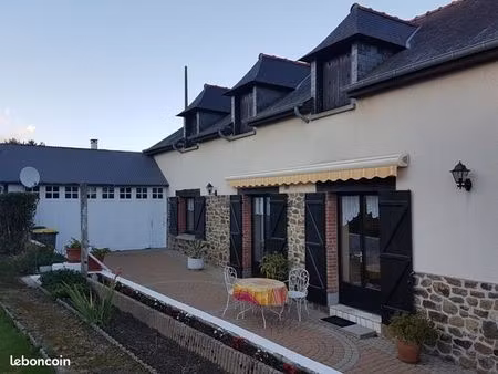 maison familiale 150 m² – 3 chambres – double garage – jardin – proche centre