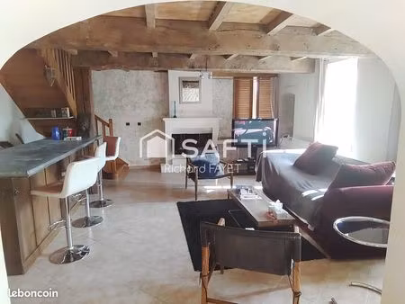 maison 7 pièces 211 m²