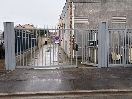 local d'activité avec bureaux