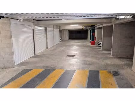 garage box villeneuve les avignon