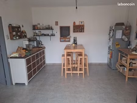 loue maison de village t 3