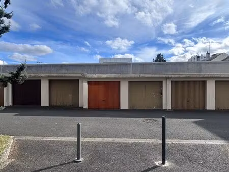 garage / box fermé à louer – résidence sécurisée – la chapelle-saint-mesmin
