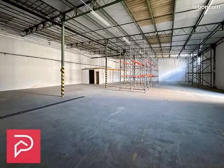 local 500 m² bernay