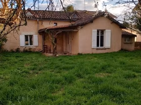 loue maison centre ville st astier