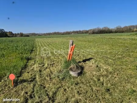 terrain 839 m² savonnieres
