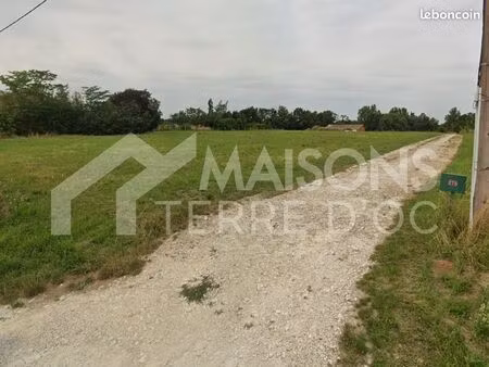 terrain 601 m² le burgaud