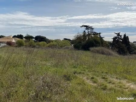 terrain 709 m² vendres