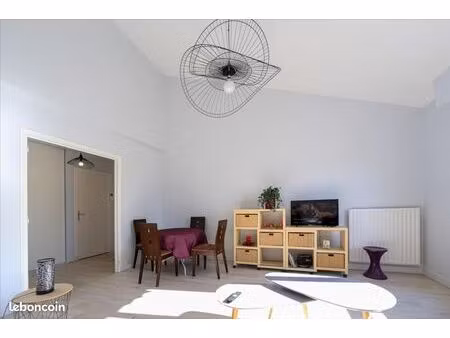 appartement 3 pièces 65 m²