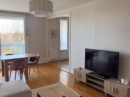 ? t3 meublé 77 m² – 2 chambres – balcon – parking – orléans beaumont vauquois