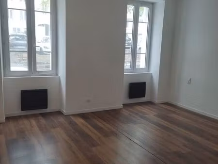 joli studio de 27 m2 rdc centre ville