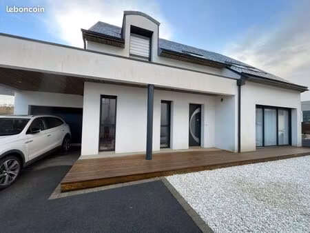 maison 9 pièces 155 m2 (2020)