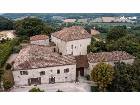 quercy blanc - elégant château restauré au cœur de son parc de 2 hectares