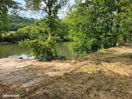 terrain de loisir - bord de loir