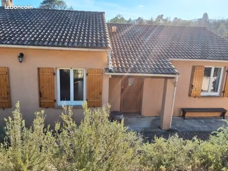 villa plain-pied 111 m² – piscine – terrain 1 572 m² – le thoronet