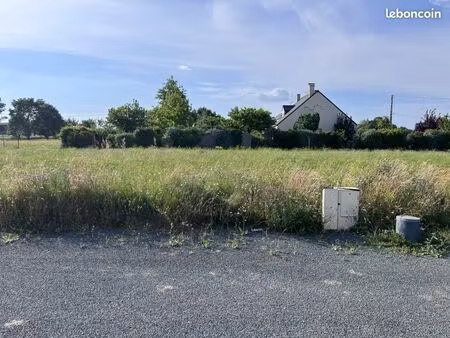 terrain 405 m² la chapelle saint florent