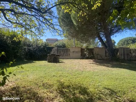 beau terrain arboré environnement exceptionnel