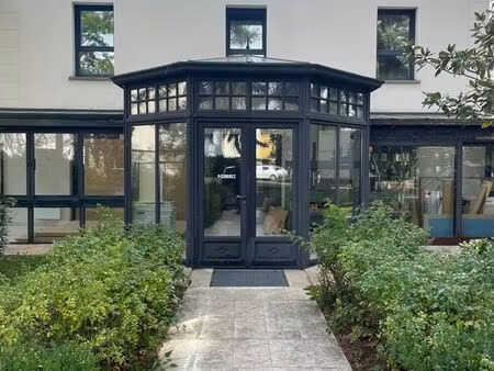 location bureaux& place de parking