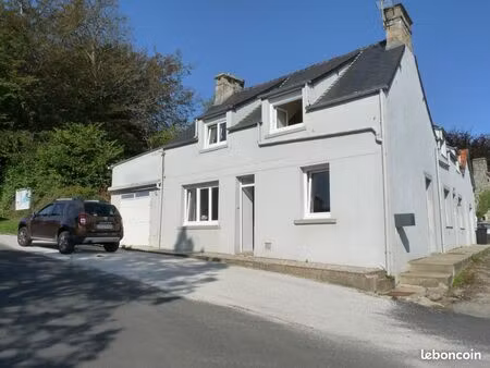 maison de village à montaigu 50700