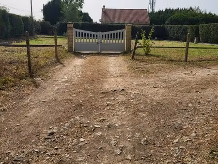 terrain constructible 1 300 mètres