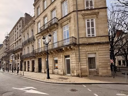 local commercial 120 m² bordeaux