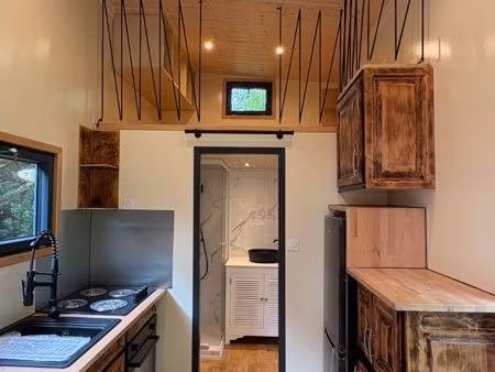 tiny house 22 m² récente : lumineuse  équipée  avec 2 mezzanines