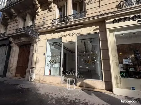 local commercial 48 m² neuilly-sur-seine