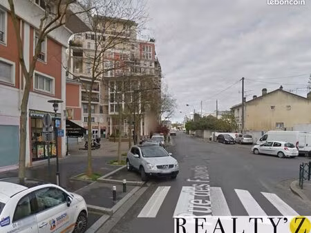 local commercial 186 m²