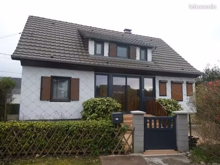 a creutzwald maison individuelle de 122 m2  2 niveaux  7 pieces sur terrain arbore de 1386