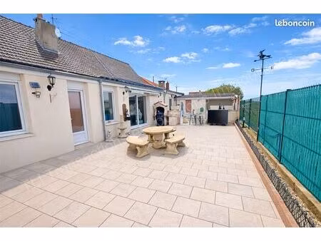 maison 4 pièces 215 m²