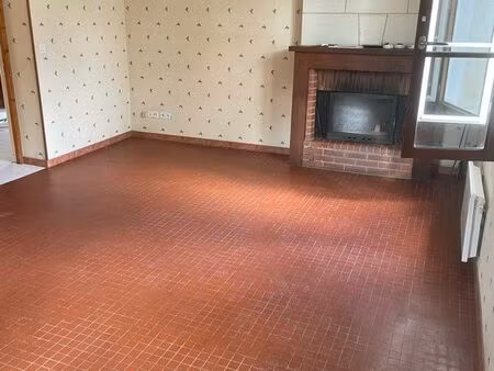 loue maison centre ligueil