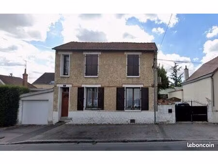 maison de ville à rénover 4 pièces – 75 m² – orléans
