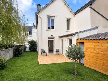 maison de ville avec jardin proche centre ville de quimper  proche hallage