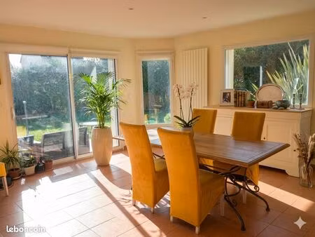 saint-méloir bourg - maison unique de 165 m² (6 ch) – tout à pied