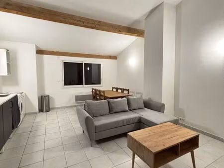 t4 avec mezzanine 3 chambres – tout équipé à salernes