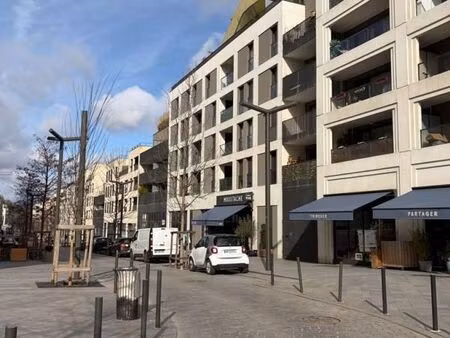 local commercial 444 m²