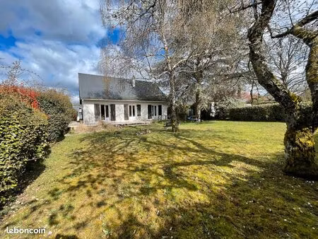 véretz. maison de 131m² sur un terrain de 705m² proche toutes commodités à pied sur sous-s