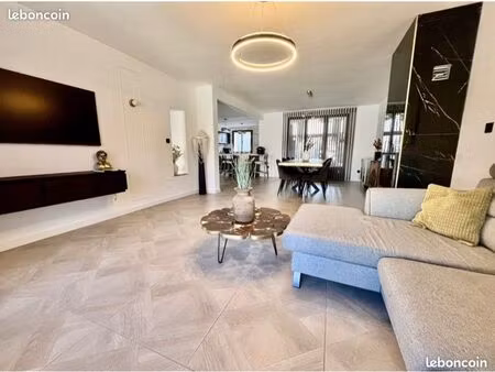 villa t5 140m2 avec piscine quartier calme