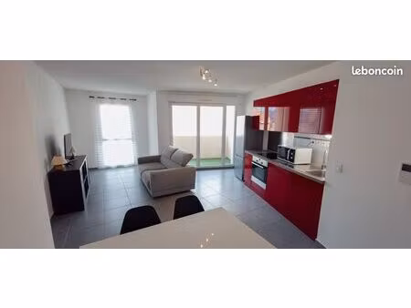 t2 meublé 44 m² – résidence récente – parking sous-sol – très lumineux