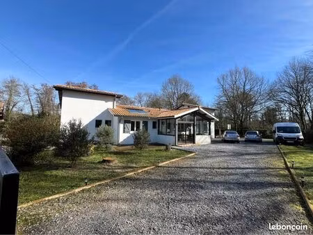 maison individuelle spacieuse et agréable