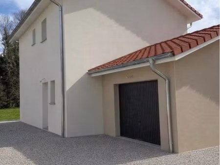 maison familiale à vendre – 90 m² avec garage à rives