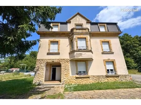 immeuble 11 pièces 255 m²